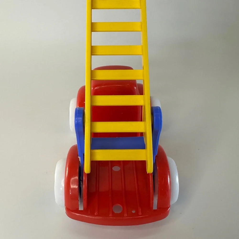 Viking Toys 1060 Sweden‎ Red Yellow Blue Plastic Jumbo Maxi Fire Truck 6” Ladder